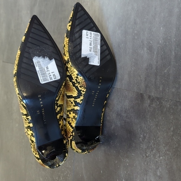 Zara Snakeskin Print Pointy Toe Heel Bootie Yellow Black 37/8 animal chic hip - Picture 7 of 11